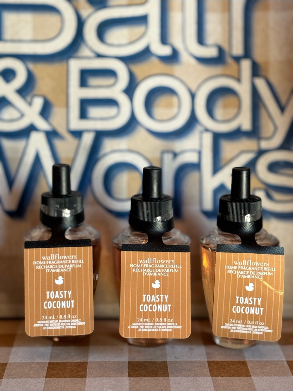 NWT B&BW (3) Toasty Coconut Wallflower Refills, White Barn